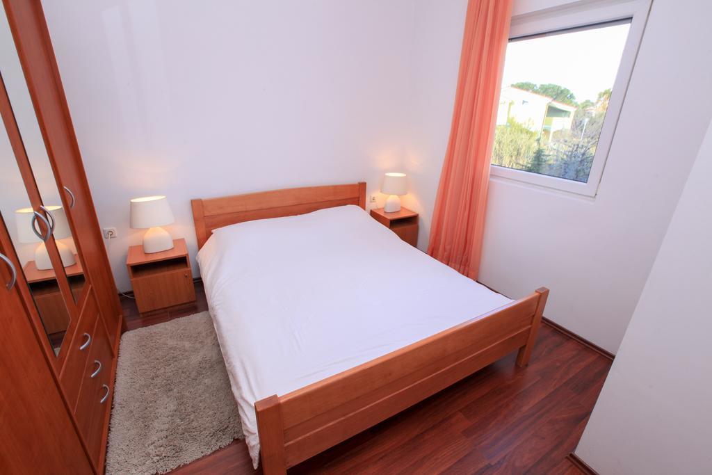 Apartments Miroslav Povljana Zewnętrze zdjęcie