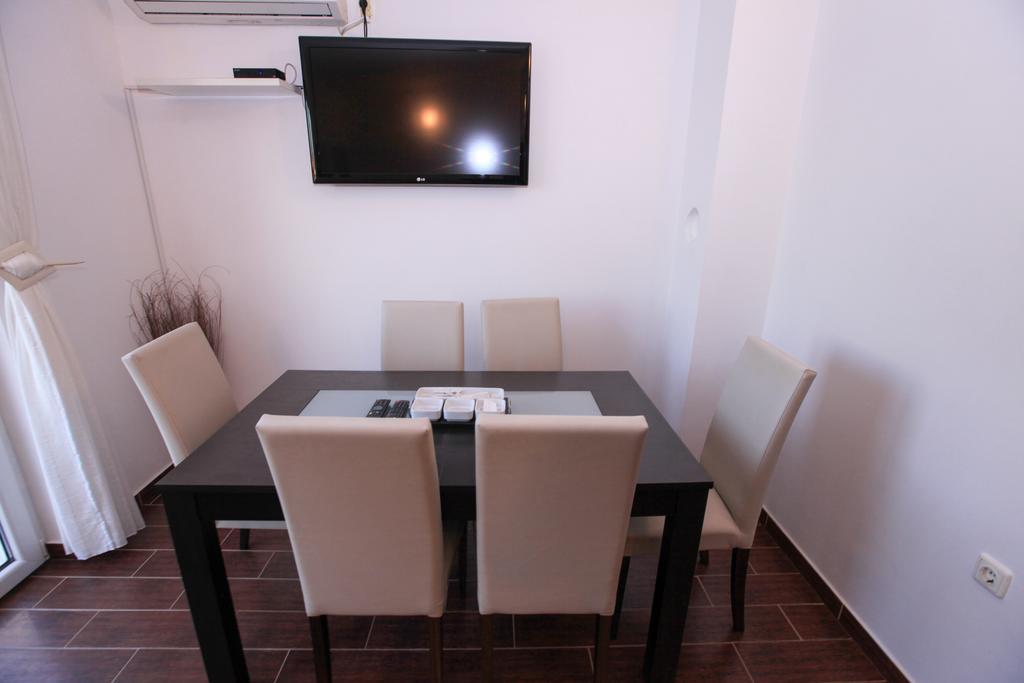 Apartments Miroslav Povljana Zewnętrze zdjęcie