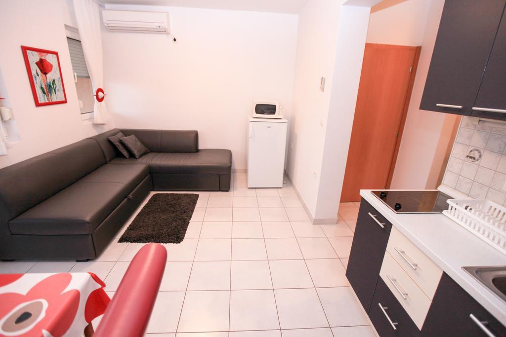 Apartments Miroslav Povljana Zewnętrze zdjęcie