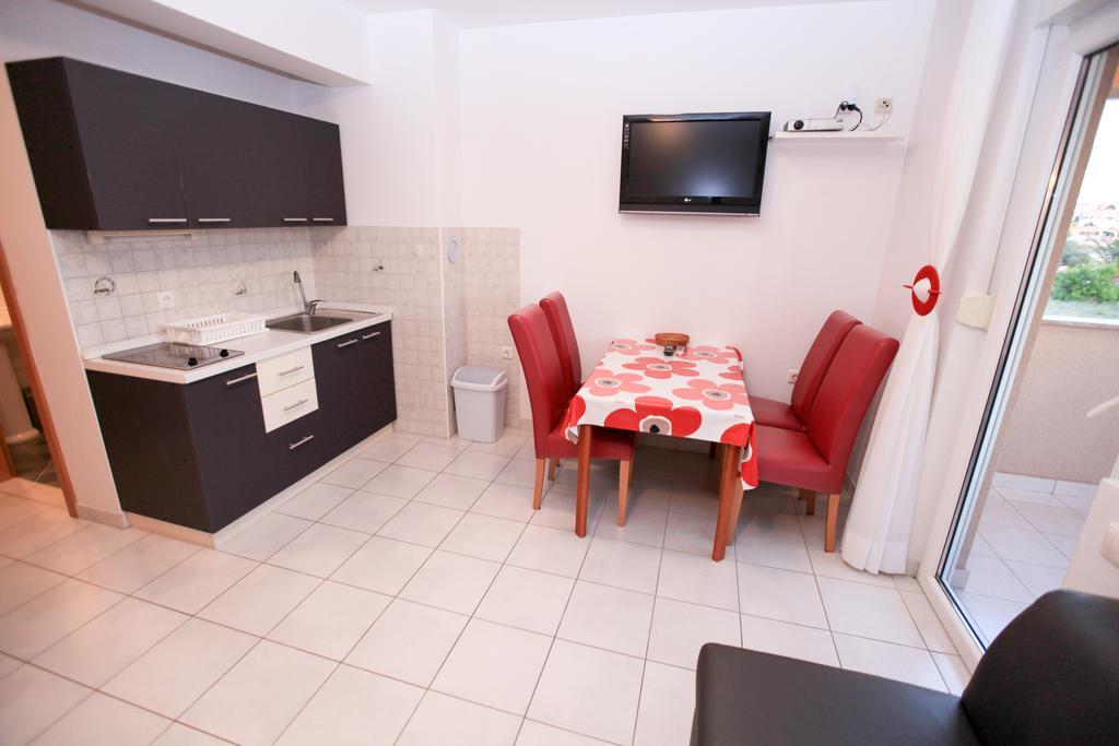 Apartments Miroslav Povljana Zewnętrze zdjęcie